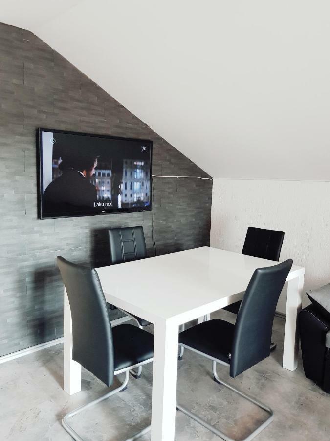 Apartments Marko Вир Екстериор снимка