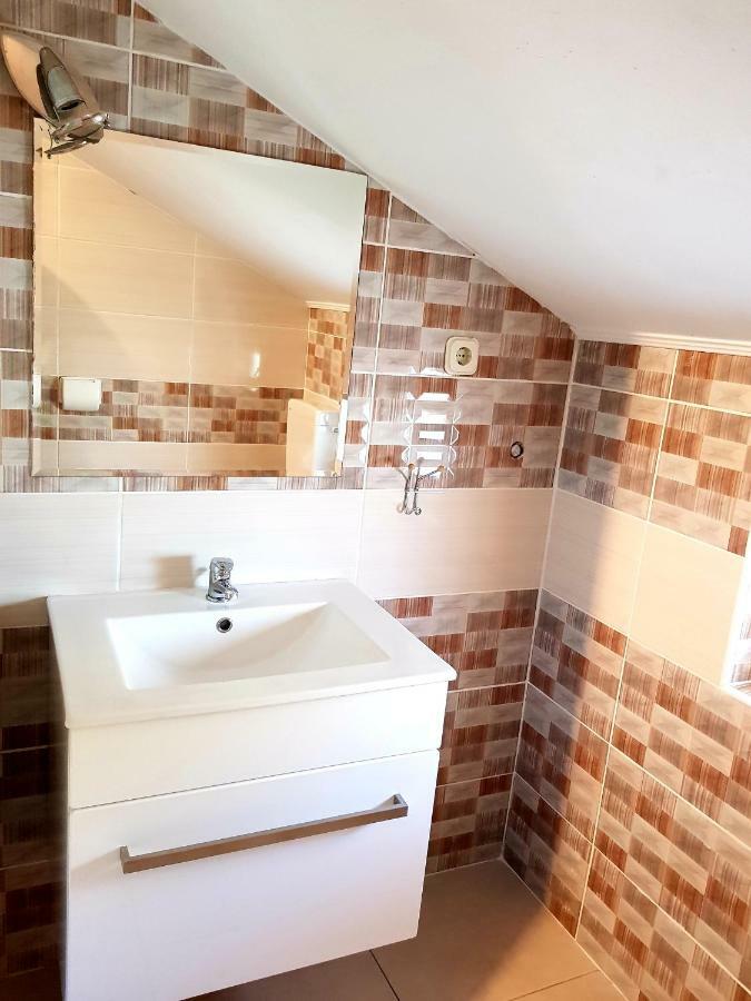 Apartments Marko Вир Екстериор снимка