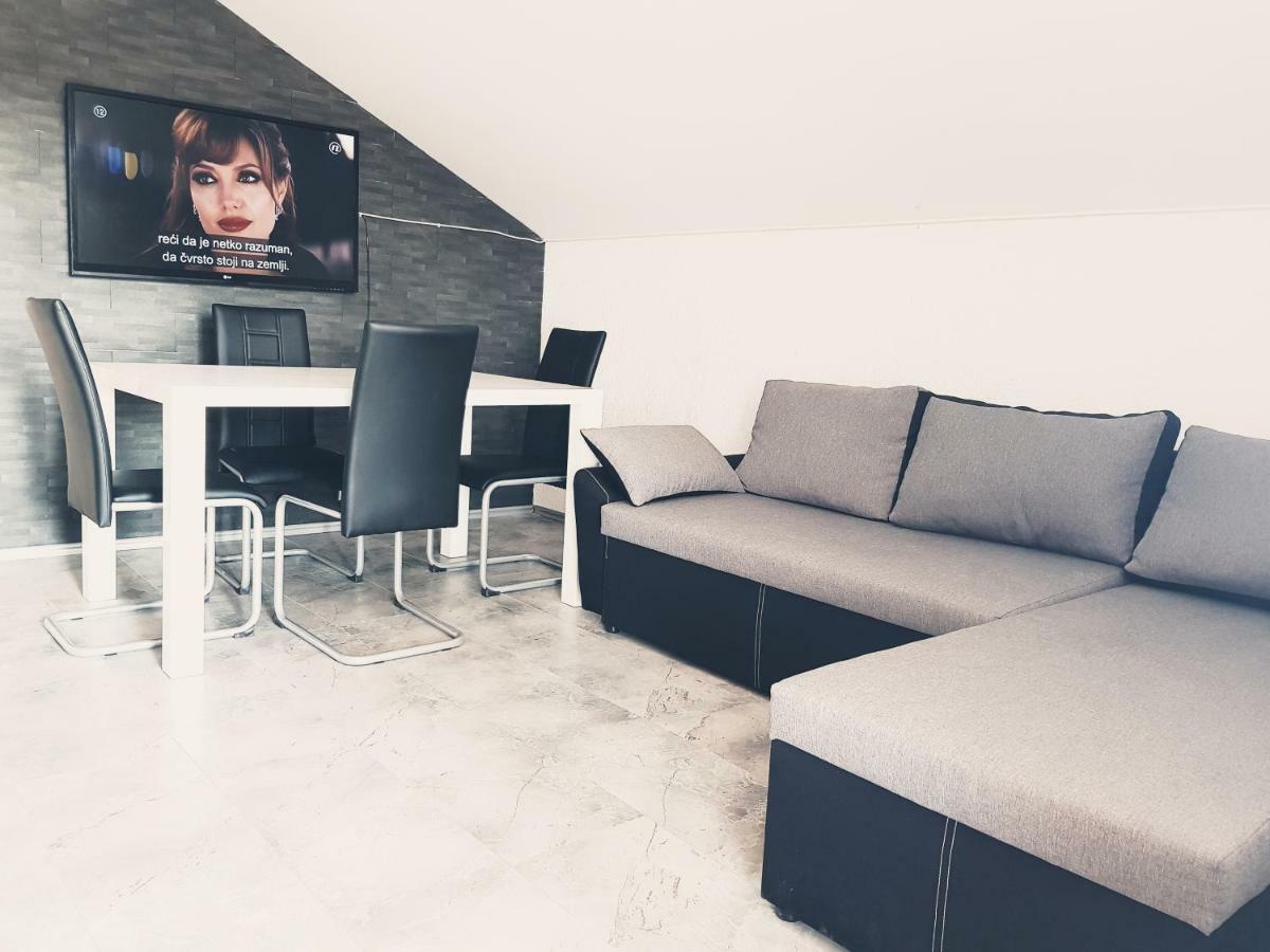 Apartments Marko Вир Екстериор снимка