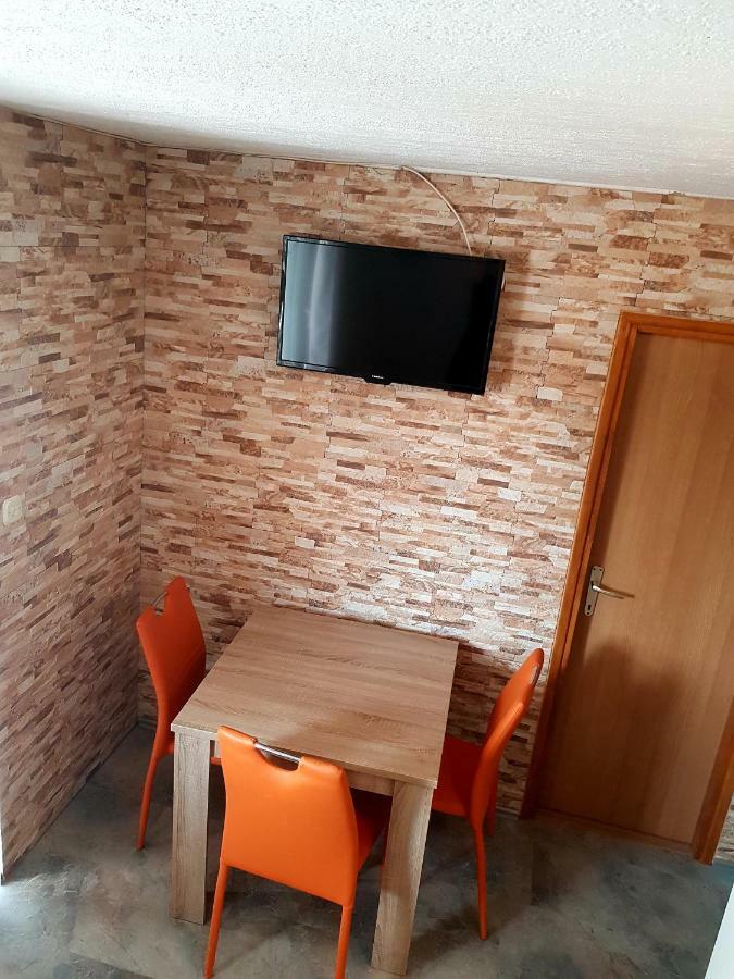 Apartments Marko Вир Екстериор снимка