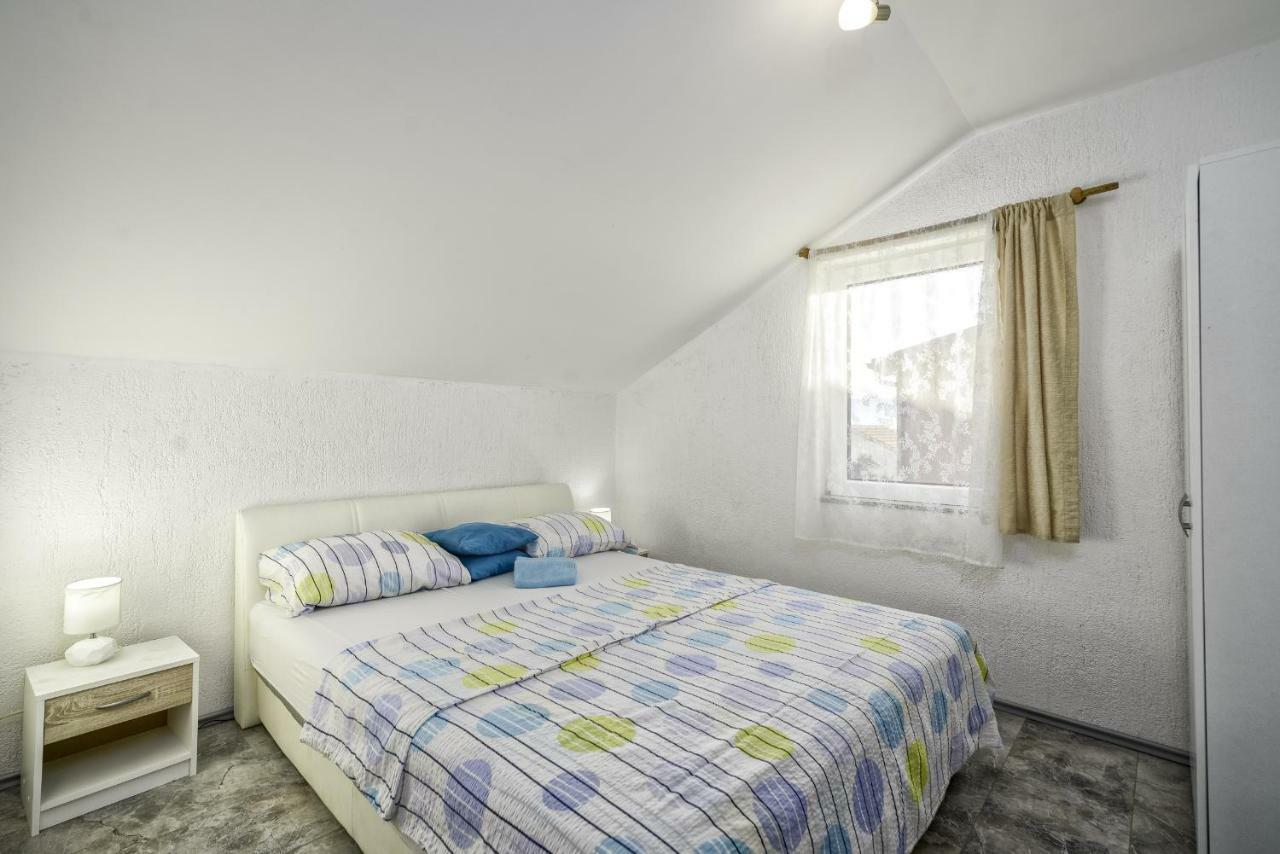 Apartments Marko Вир Екстериор снимка