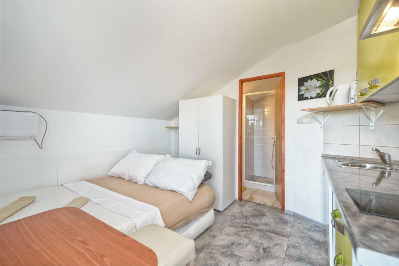 Apartments Marko Вир Екстериор снимка