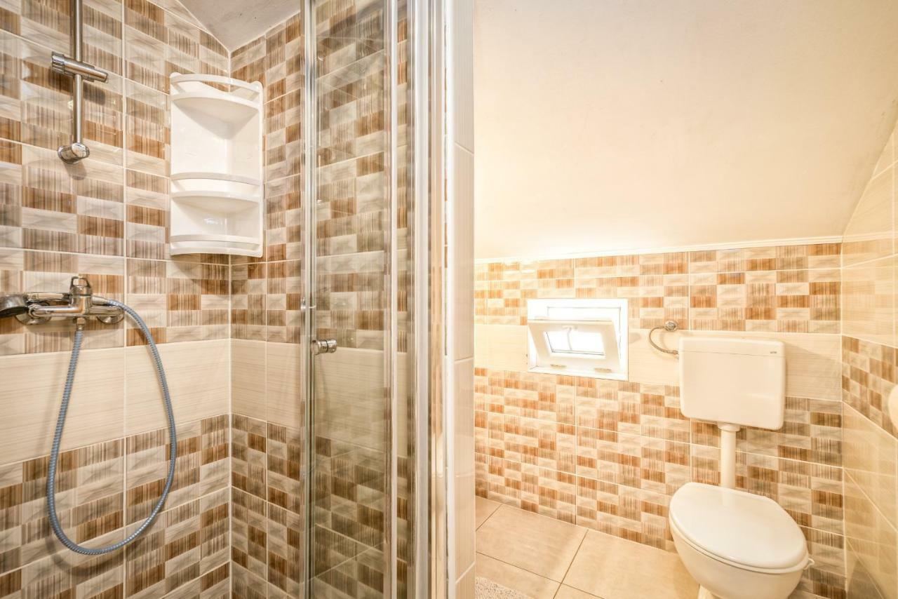 Apartments Marko Вир Екстериор снимка