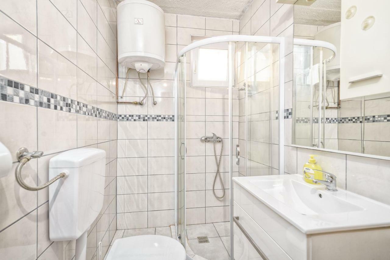 Apartments Marko Вир Екстериор снимка