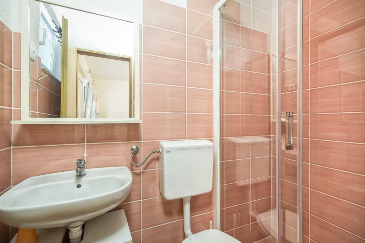 Apartments Marko Вир Екстериор снимка